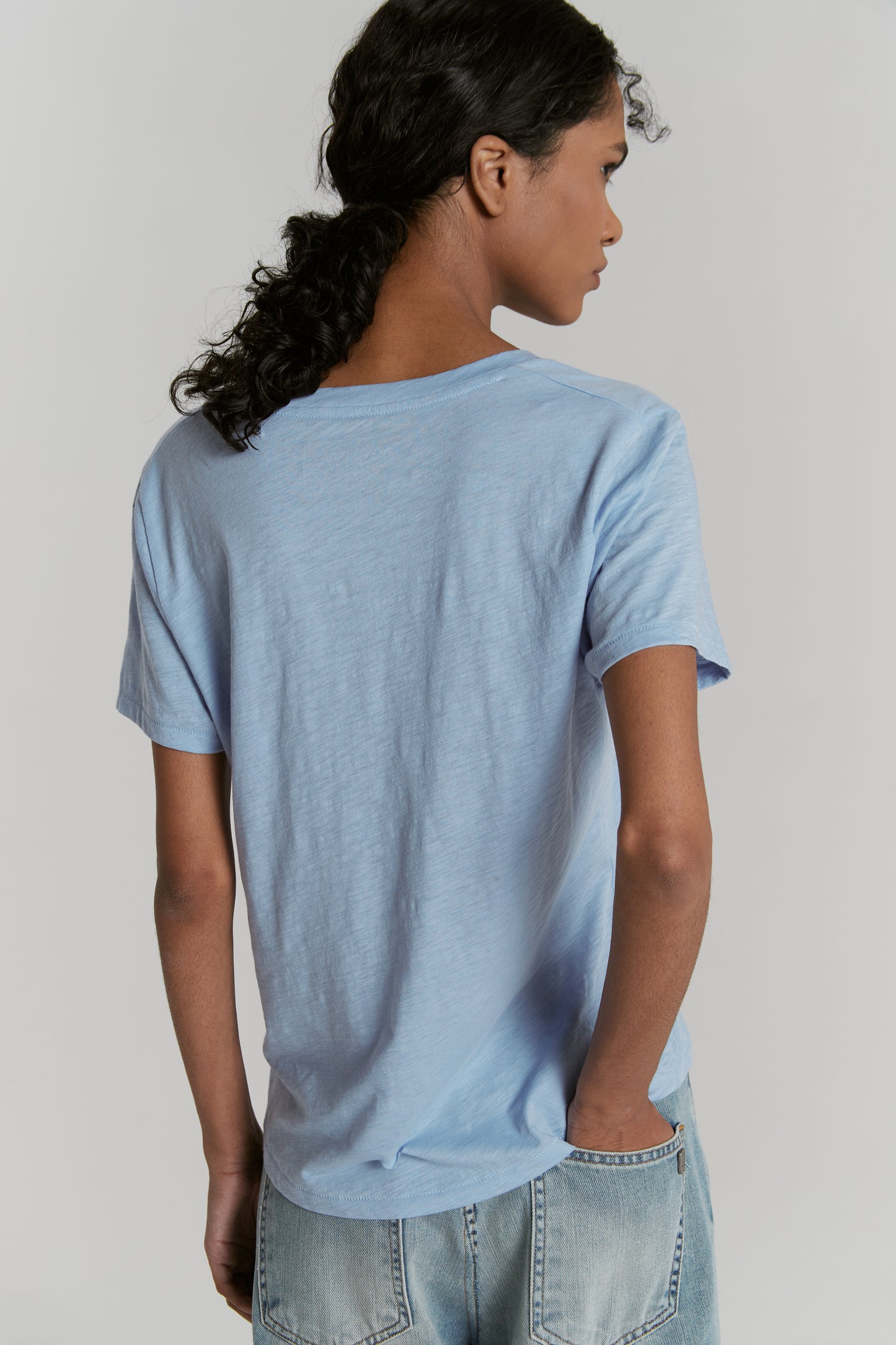 Remera V Antelope