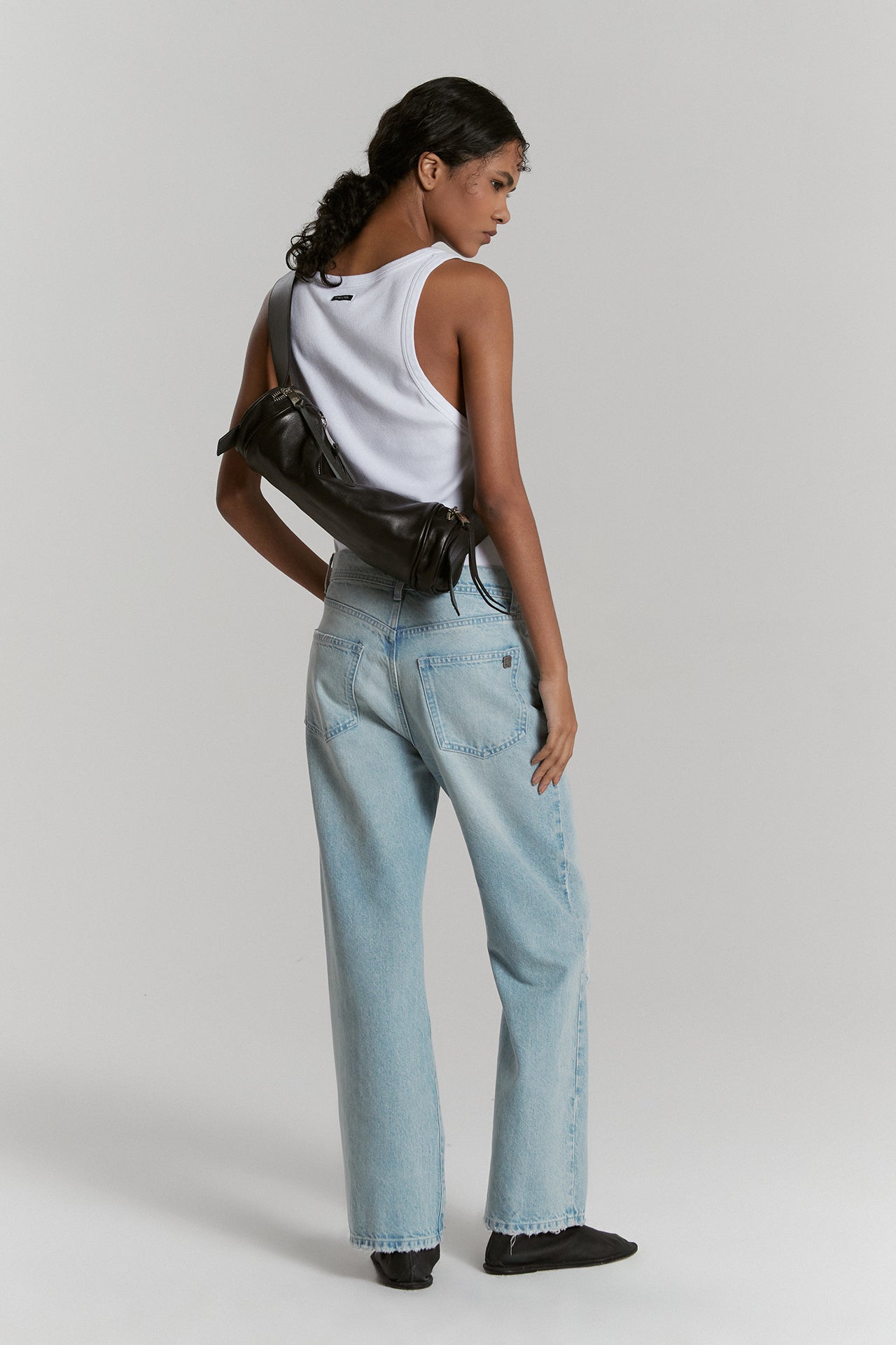 Straight Crop Coliseo