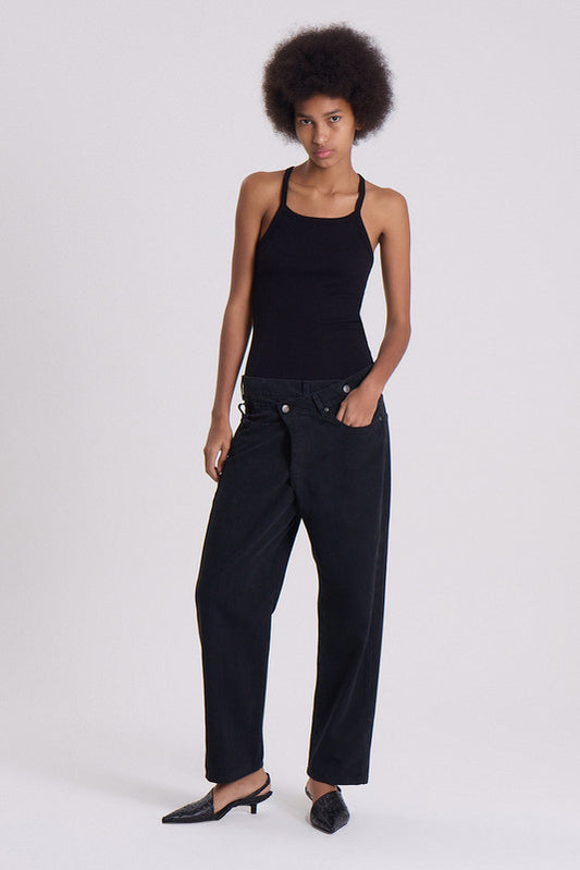 Straight Crossed Corvus