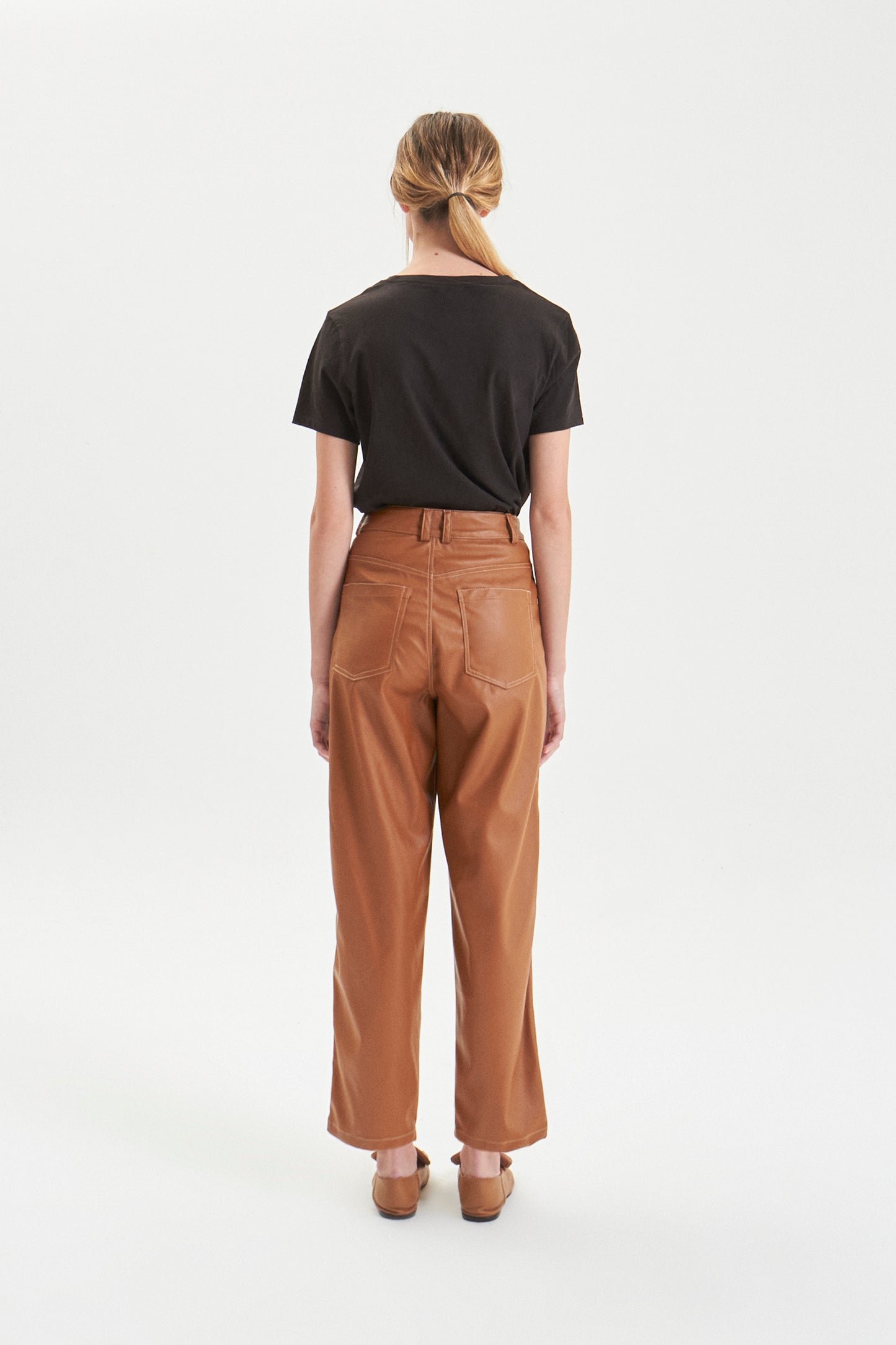 Straight Crop Antibes