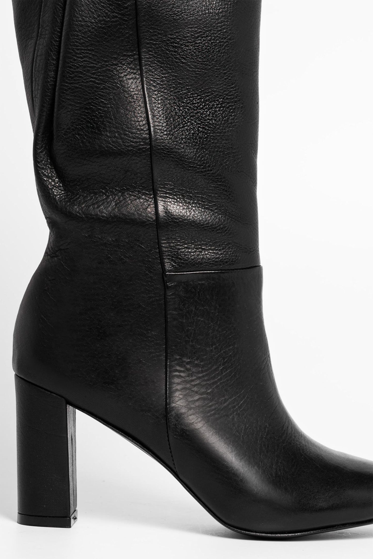 Bota Milans