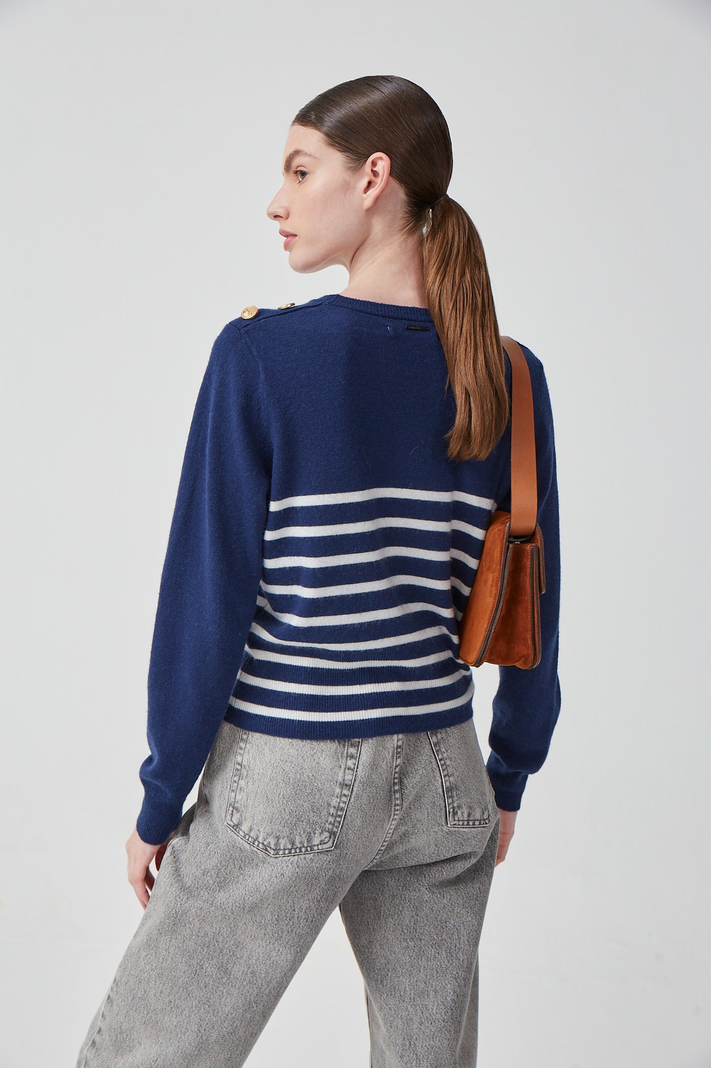 Sweater Turner