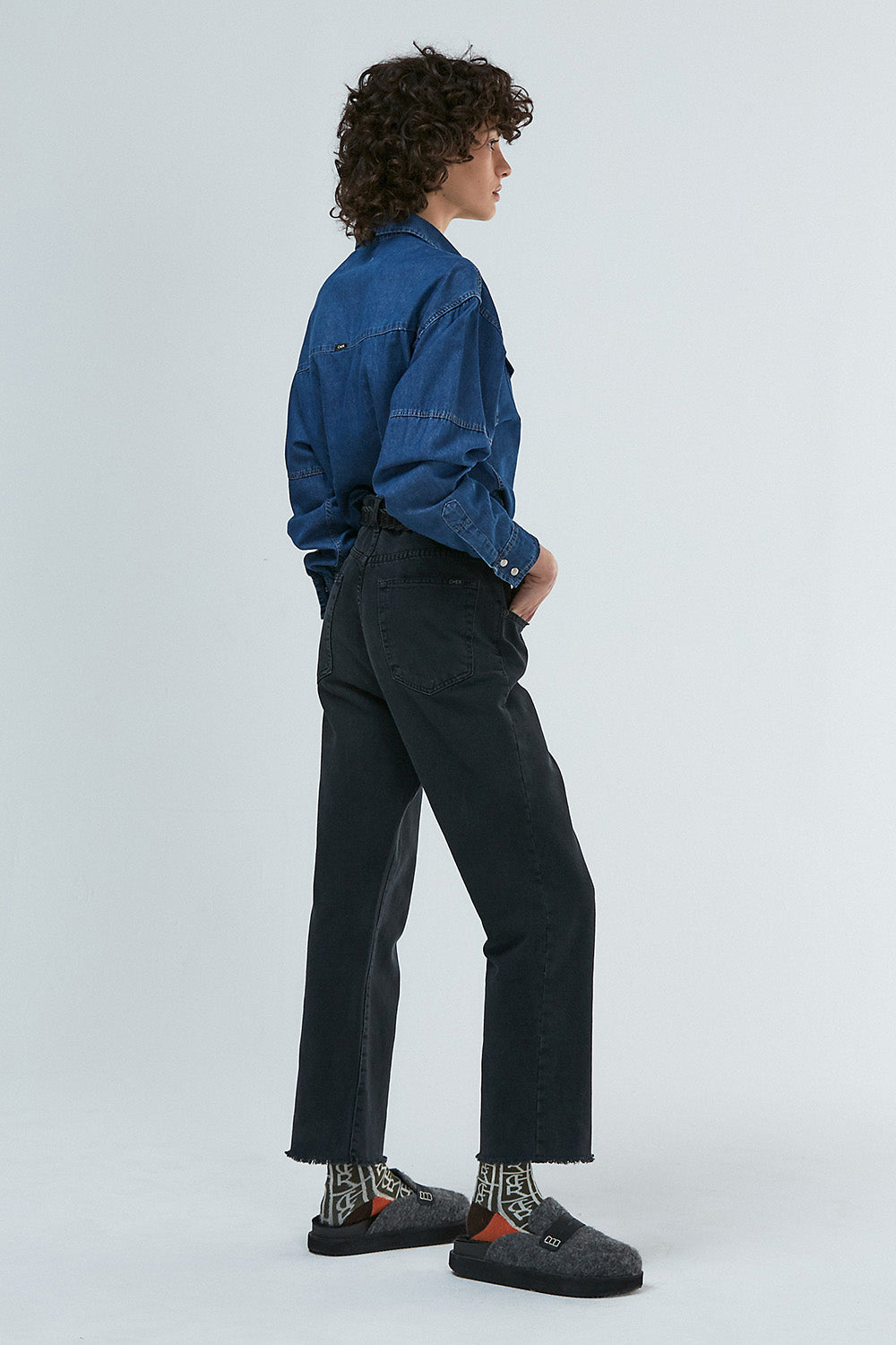 Straight Crop Waterhouse Negro