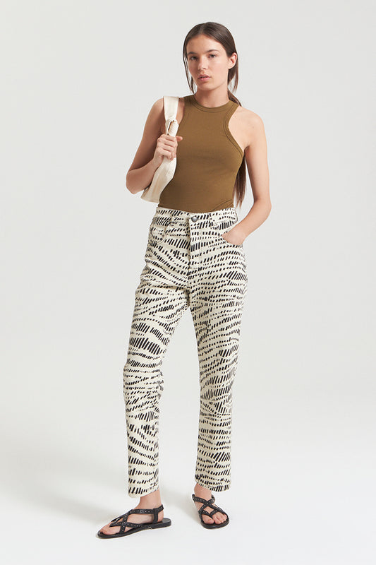 Straight Crop Amarilis