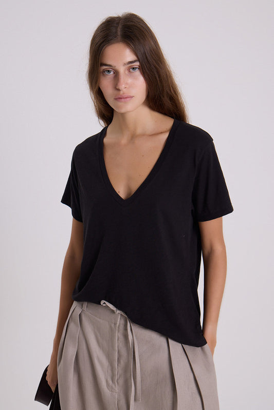 Remera V Pigmeo