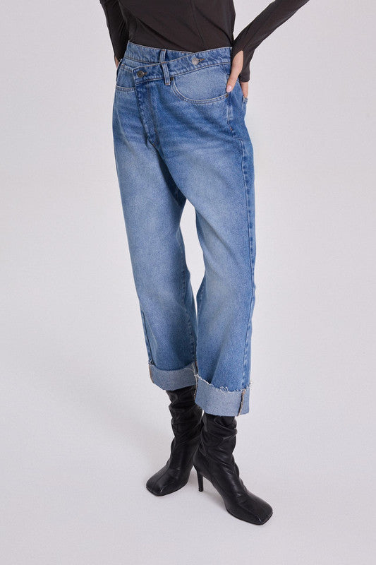 Straight Crossed Corvus