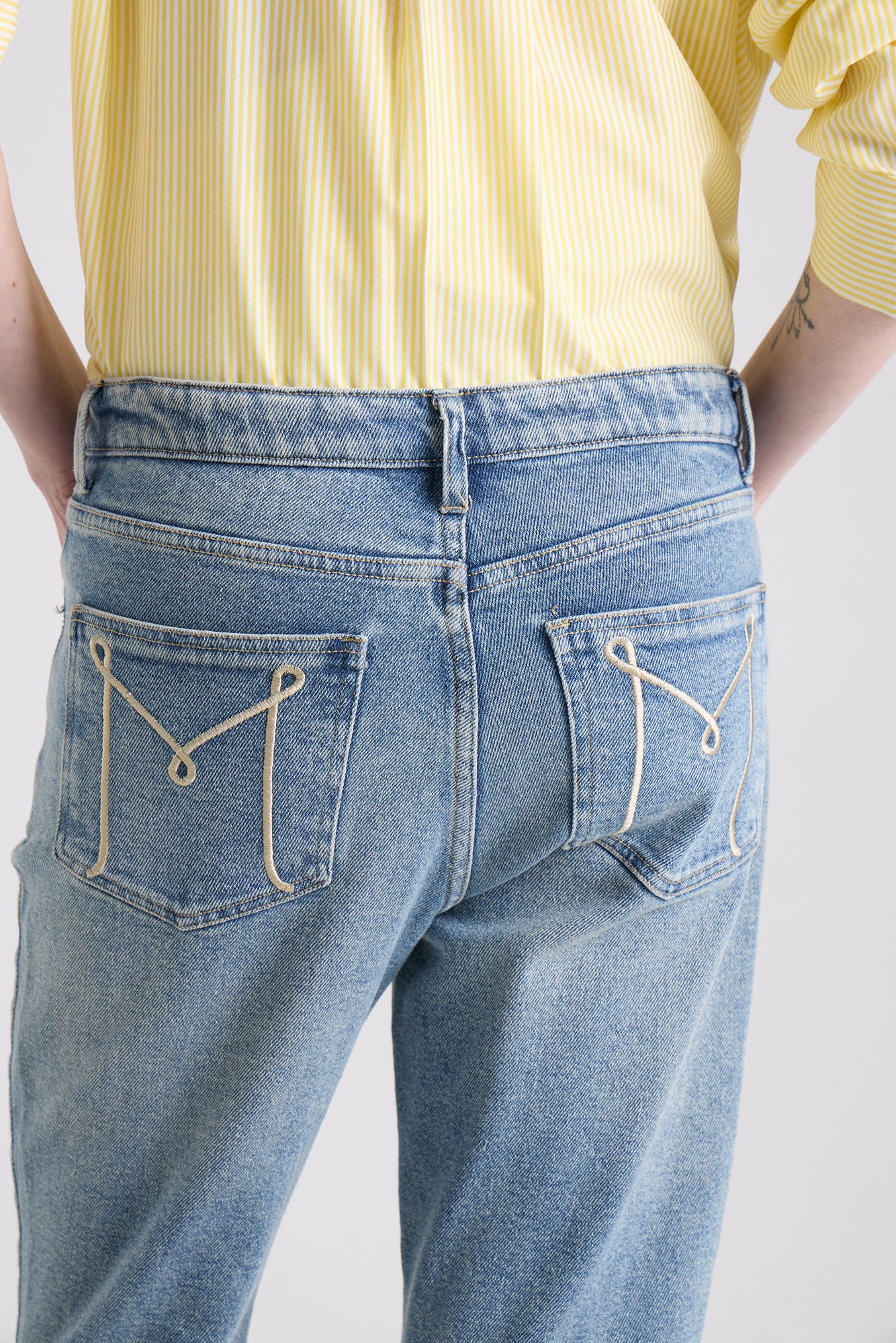 Flare Crop Makaira
