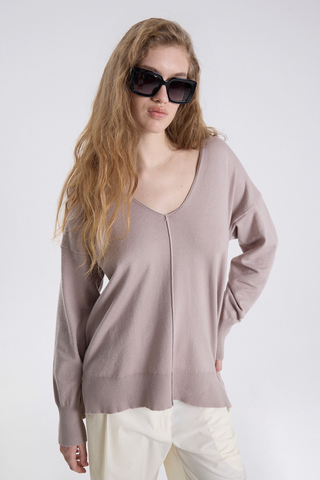 Sweater V Ageni