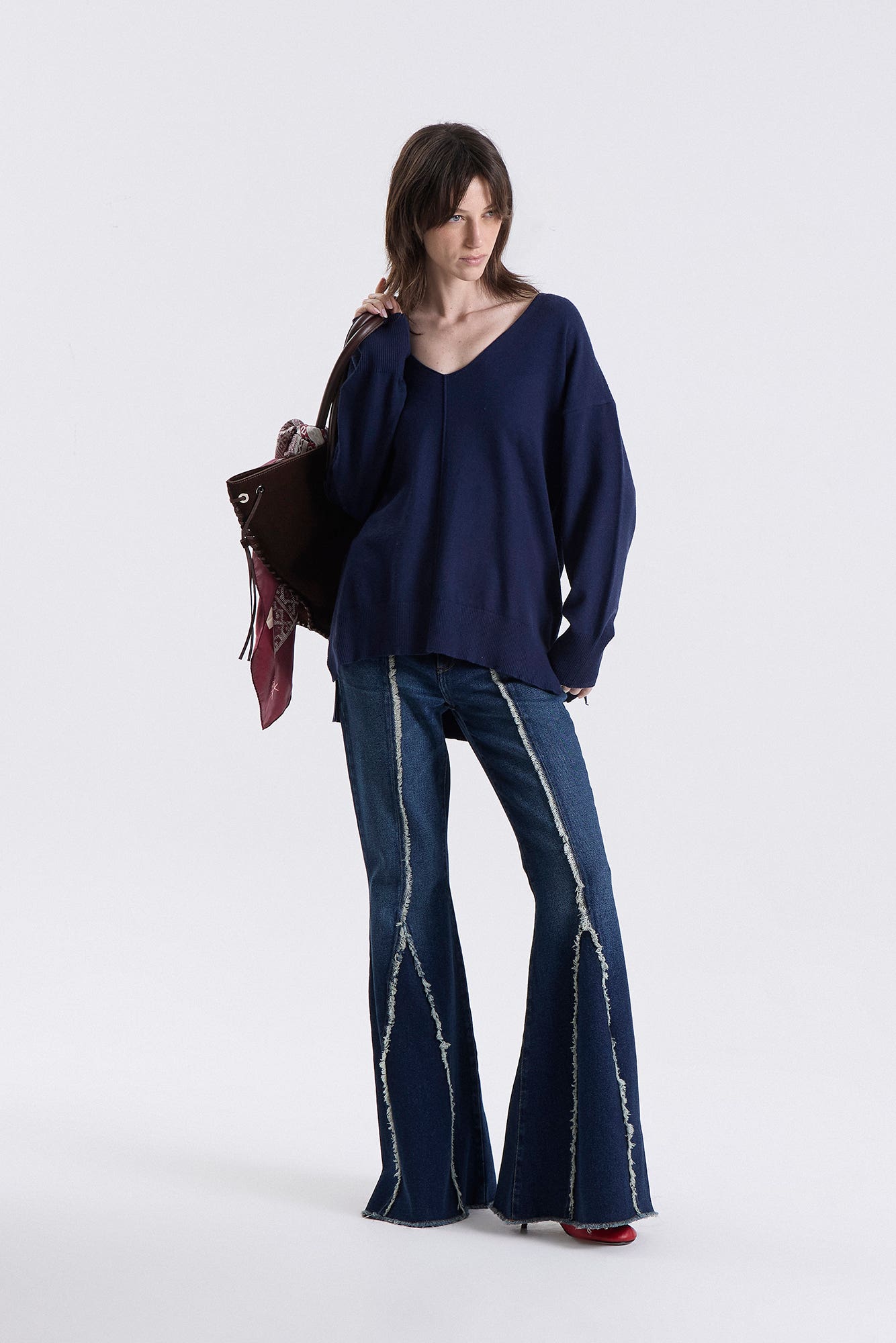 Sweater V Ageni