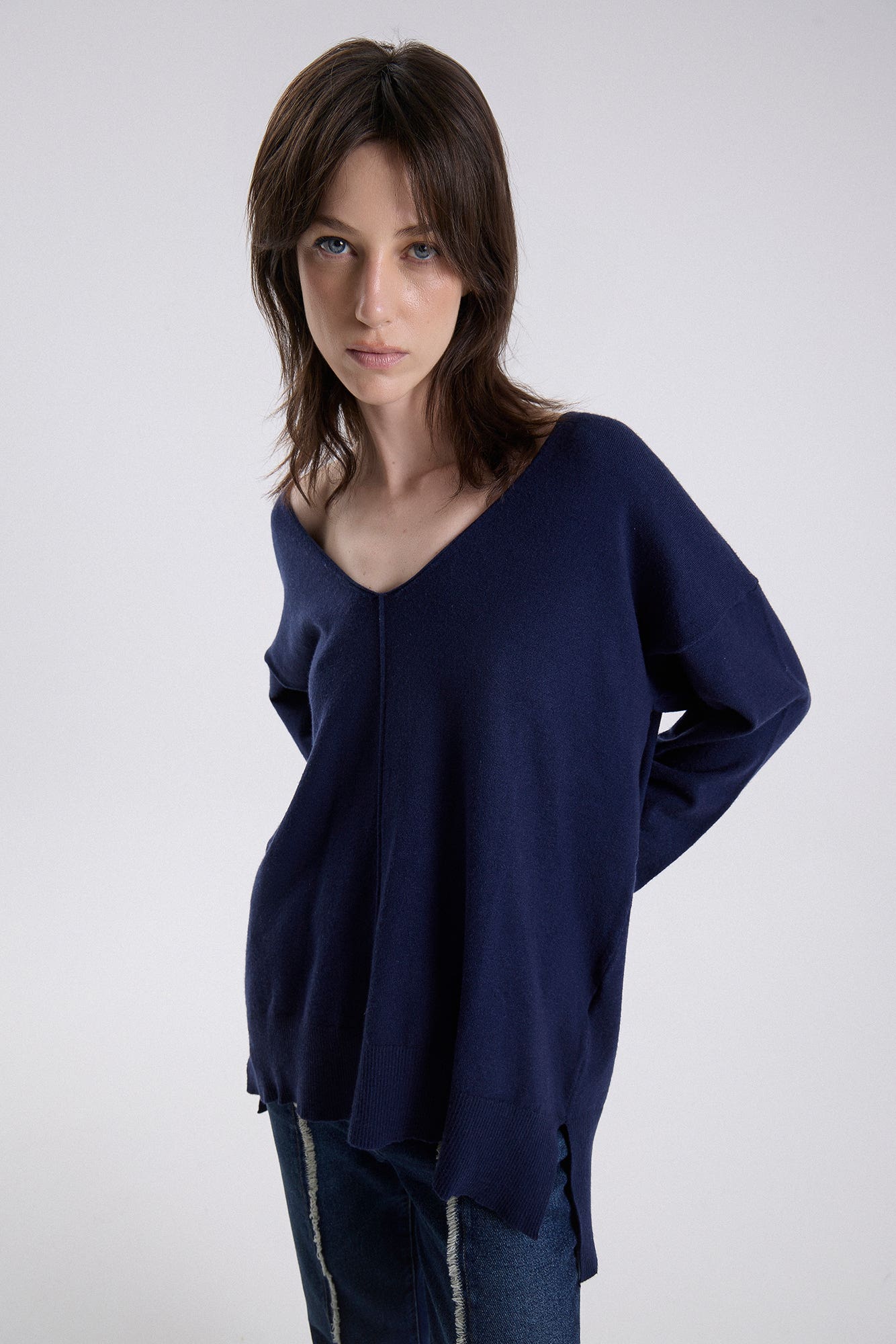 Sweater V Ageni