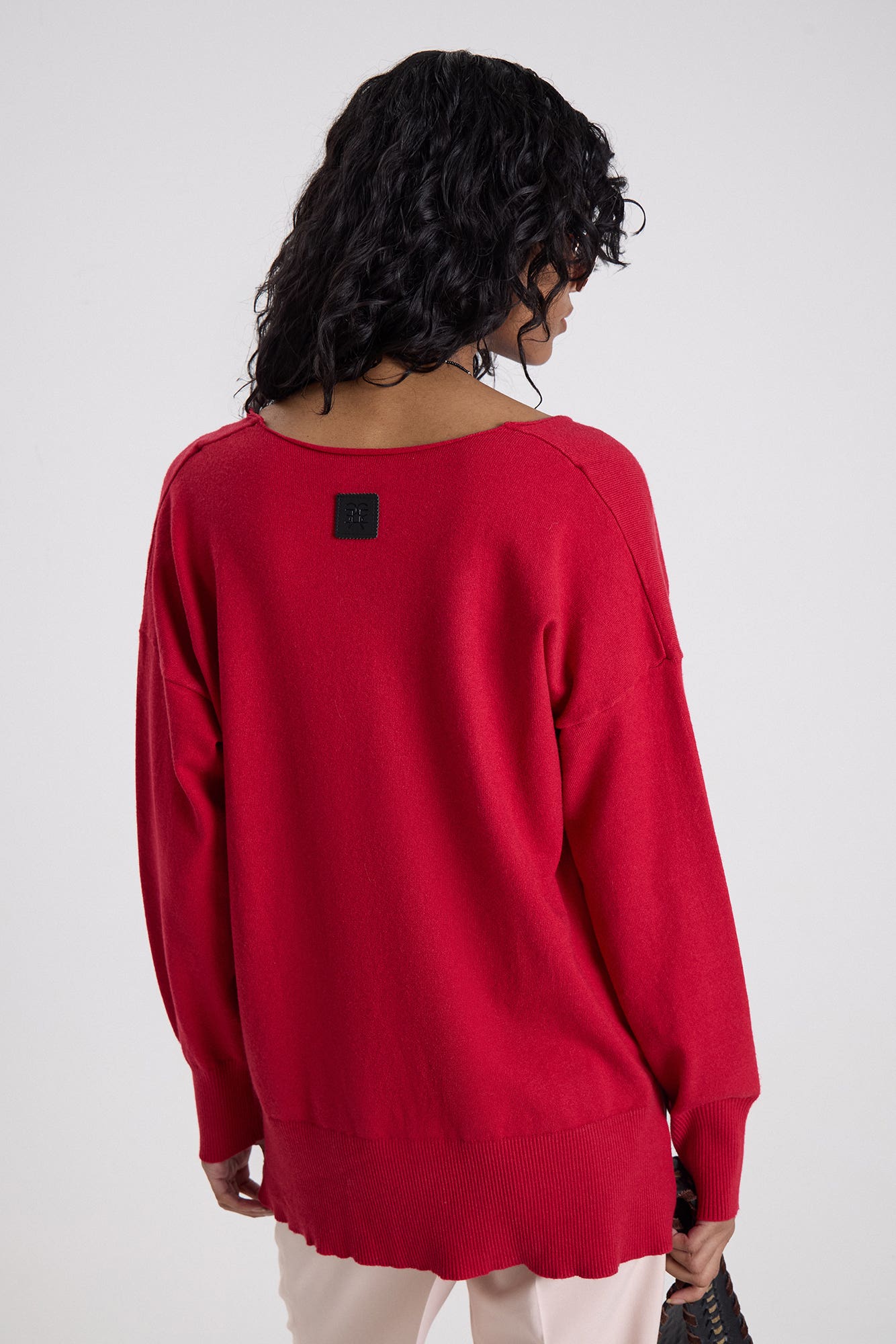 Sweater V Ageni