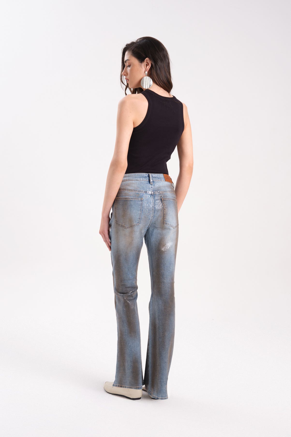 Flare Courtney R