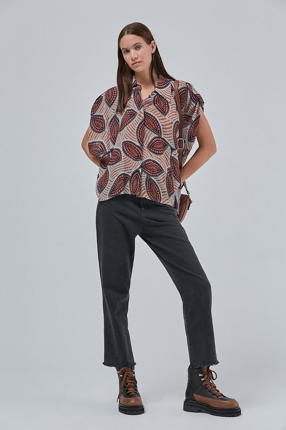 Sarabi Camisa