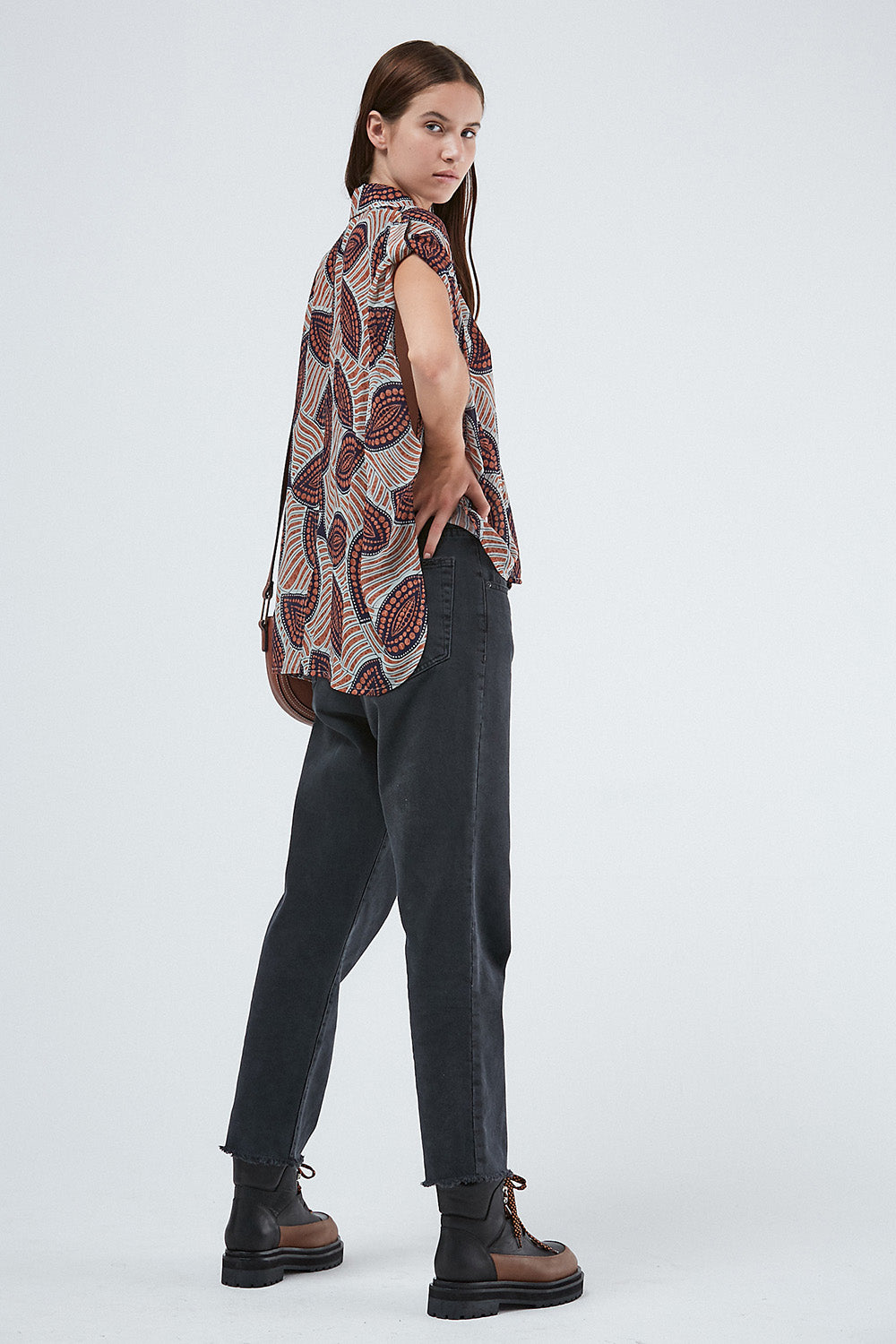 Sarabi Camisa